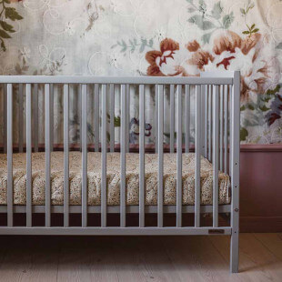 Lit bébé Stardust Cot gris clair 120x60 en bois
