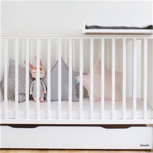 Plan à langer amovible blanc pour lit bébé Stardust Cot 120x60